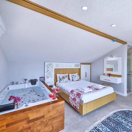 Hediye Hanim Suit&Apart Aparthotel Kaş Ngoại thất bức ảnh